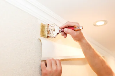 Pose de papier peint à Perrier — revêtements muraux et toiles de verre
